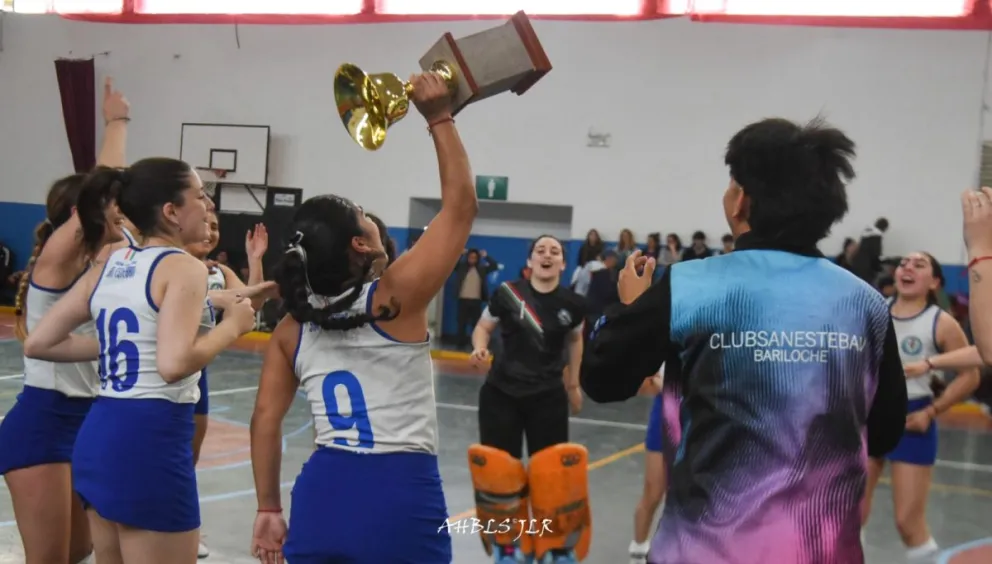 Finde perfecto: San Esteban se consagró en sub 14, sub 16 y sub 19. Fotos gentileza: José Luis Reybaud. 