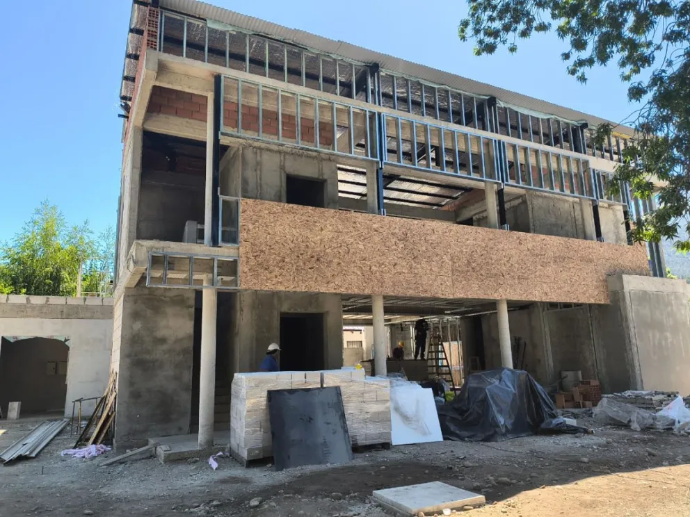 La obra comenzó el 30 de diciembre de 2024 y su porcentaje de ejecución es del 31%. 