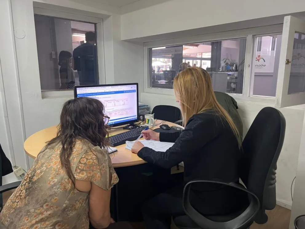 Las reuniones con los vecinos se realizan en un horario extendido para facilitar la atención. Foto gentileza