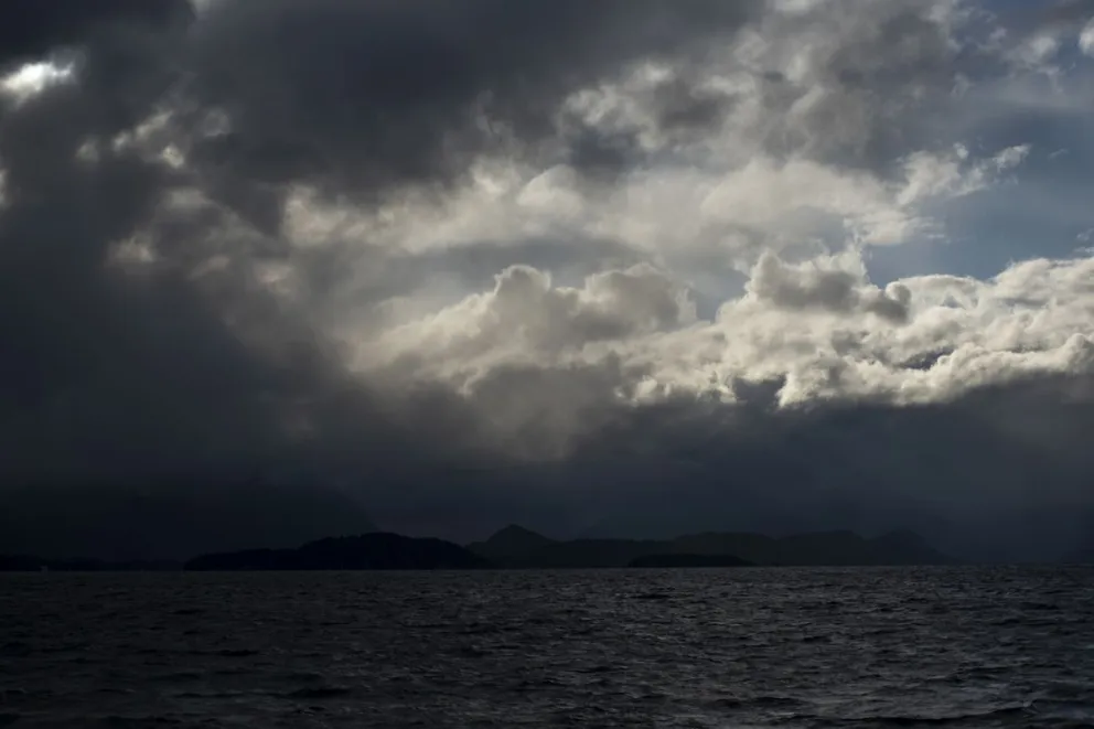Para el martes se aguarda un descenso abrupto de la temperatura. Foto: Marcelo Martínez.