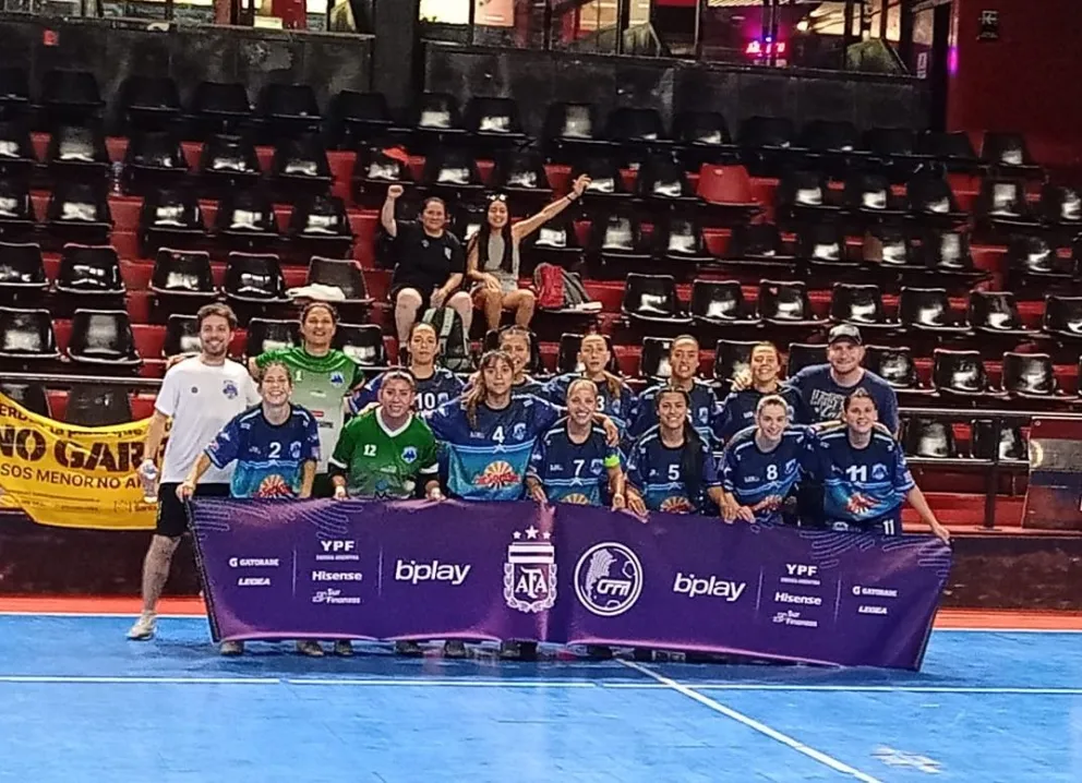 Las chicas de Bariloche a paso firme en el Nacional. Foto gentileza