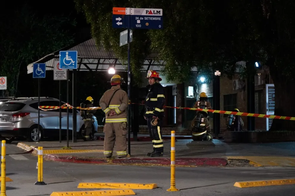 Hay calles cortadas en los alrededores del HPR. Fotos: Marcelo Martínez.