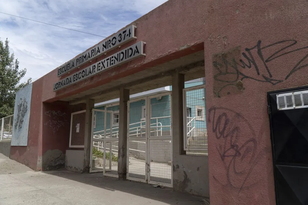 La feria se realizará los días sábado y domingo en la Escuela 374. Foto: Marcelo Martínez.