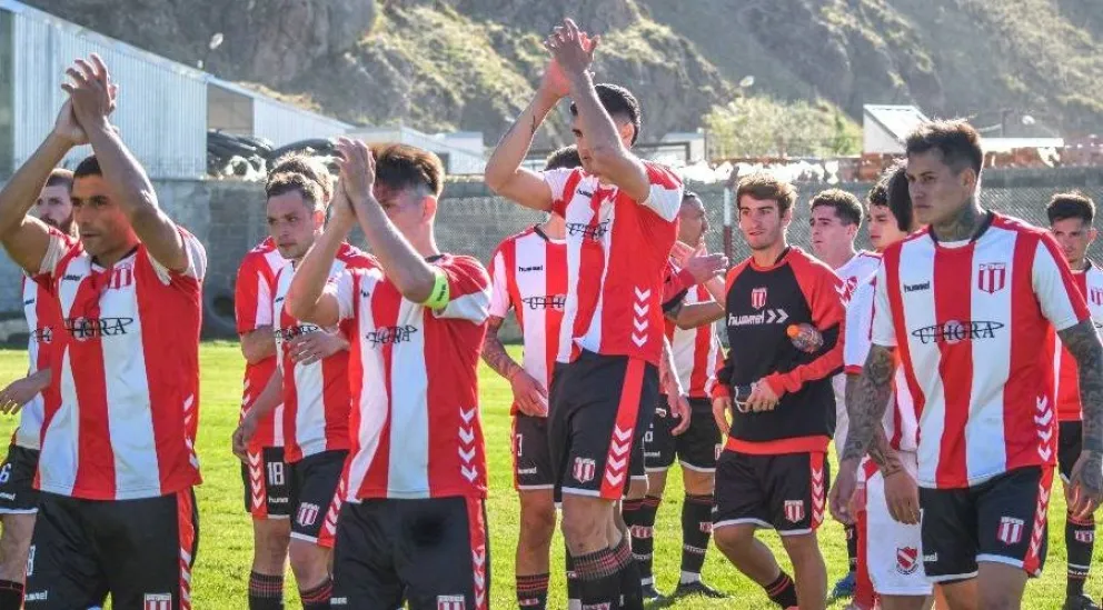 Estudiantes quiere meterse entre los mejores 8 clubes de la Patagonia. Foto: gentileza.