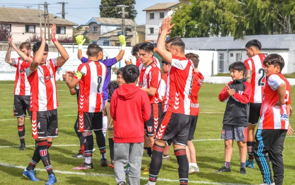 Estudiantes no pudo en los penales y se despidió del TRA. Foto: gentileza - archivo.