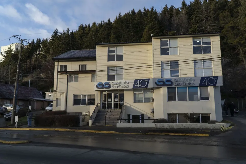 De acuerdo con la imputación, el trabajador manipulaba una amoladora sobre una estructura de hierro ubicada a pocos metros de pastizales secos. Foto: Marcelo Martínez.