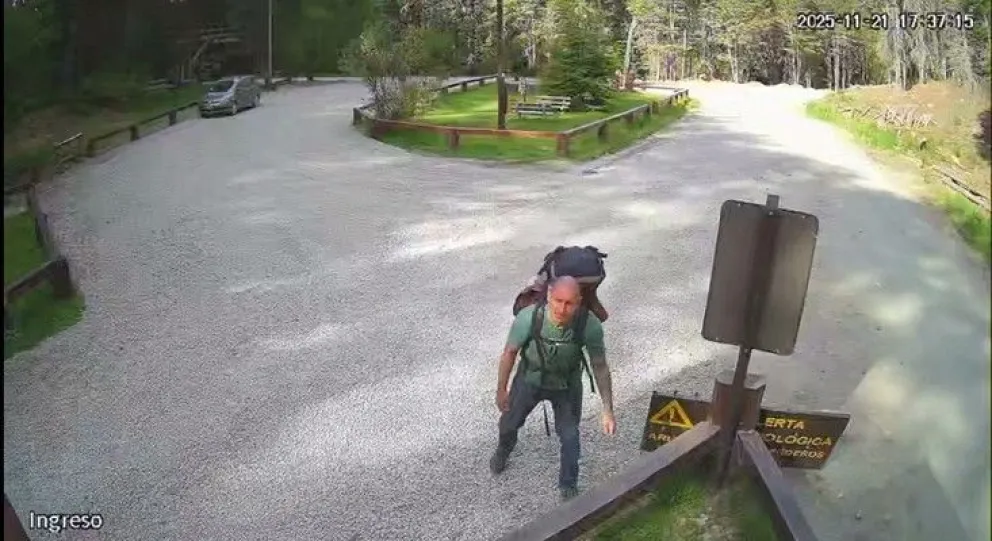Lucas fue captado por las cámaras de seguridad del sector de ingreso el 21 de noviembre. Foto gentileza. 