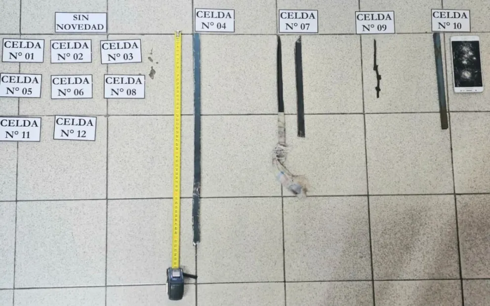 La requisa se realizó de manera sorpresiva y como resultado, se secuestraron numerosas armas. Fotos: gobierno de Río Negro
