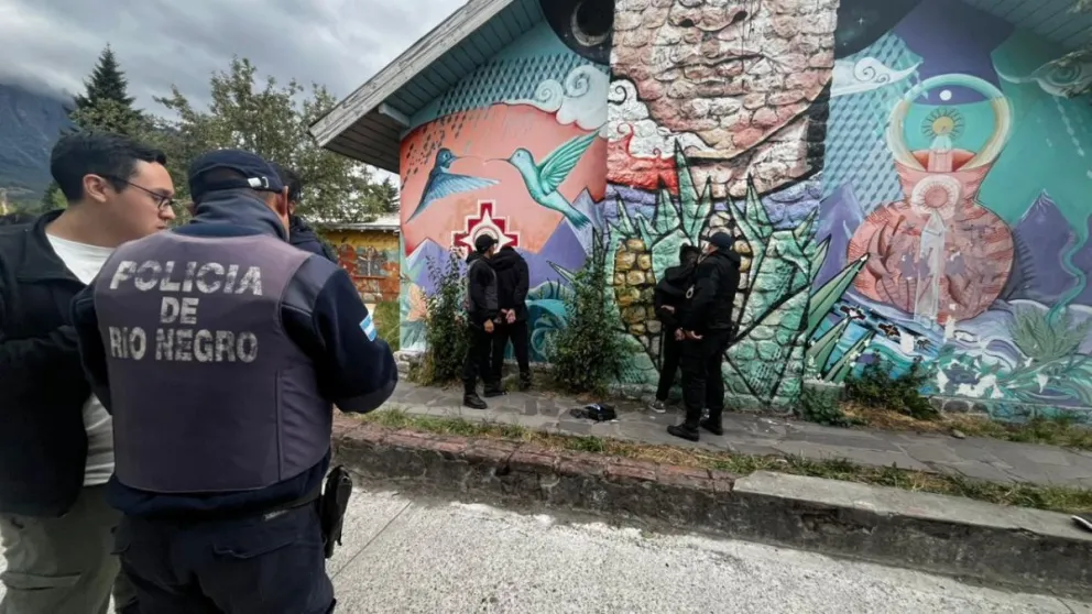 Los hombres llegaron a la ciudad aprovechando el movimiento turístico con fines delictivos. Foto gentileza. 