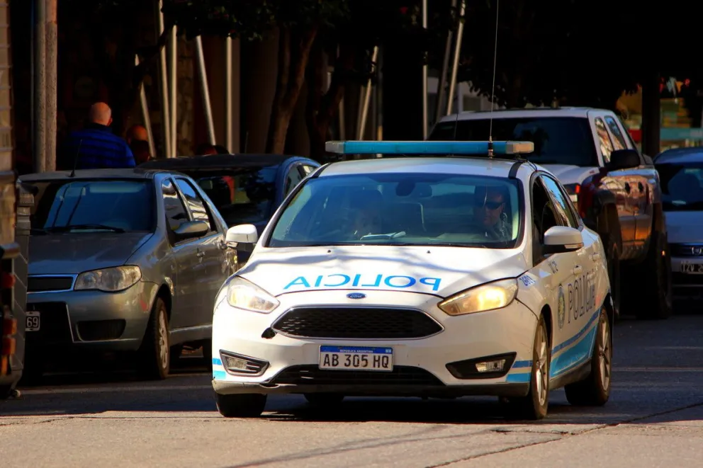 La intervención tuvo lugar este miércoles 24 por la tarde en pleno centro. Foto: Policía de Río Negro.