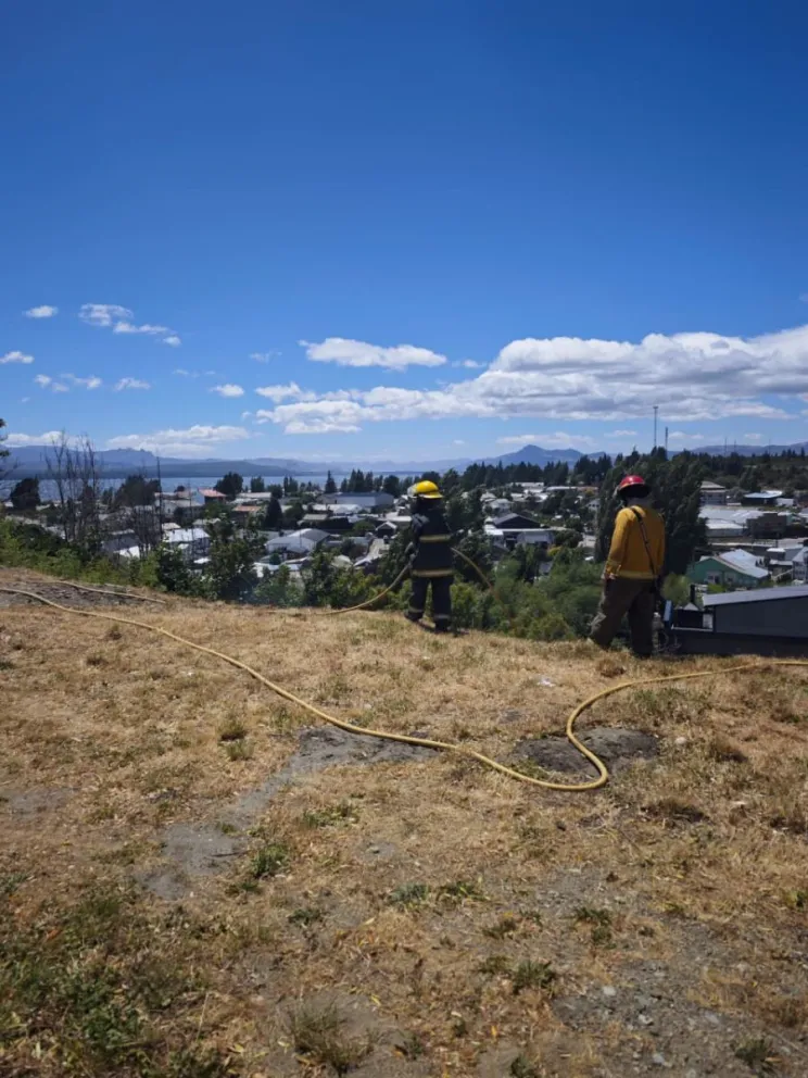 Una nueva emergencia en la zona de la Barda alertó a la autoridades. Foto gentileza 