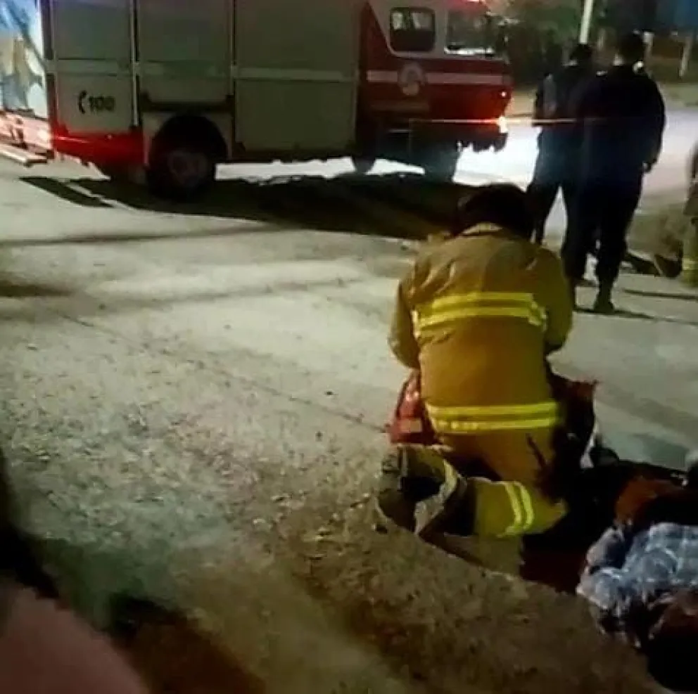 La atención fue realizada, en un principio, por personal de Bomberos. Foto gentileza