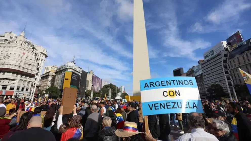 El Gobierno argentino fue el primero en el mundo en celebrar la captura de Maduro por comunicación oficial. 