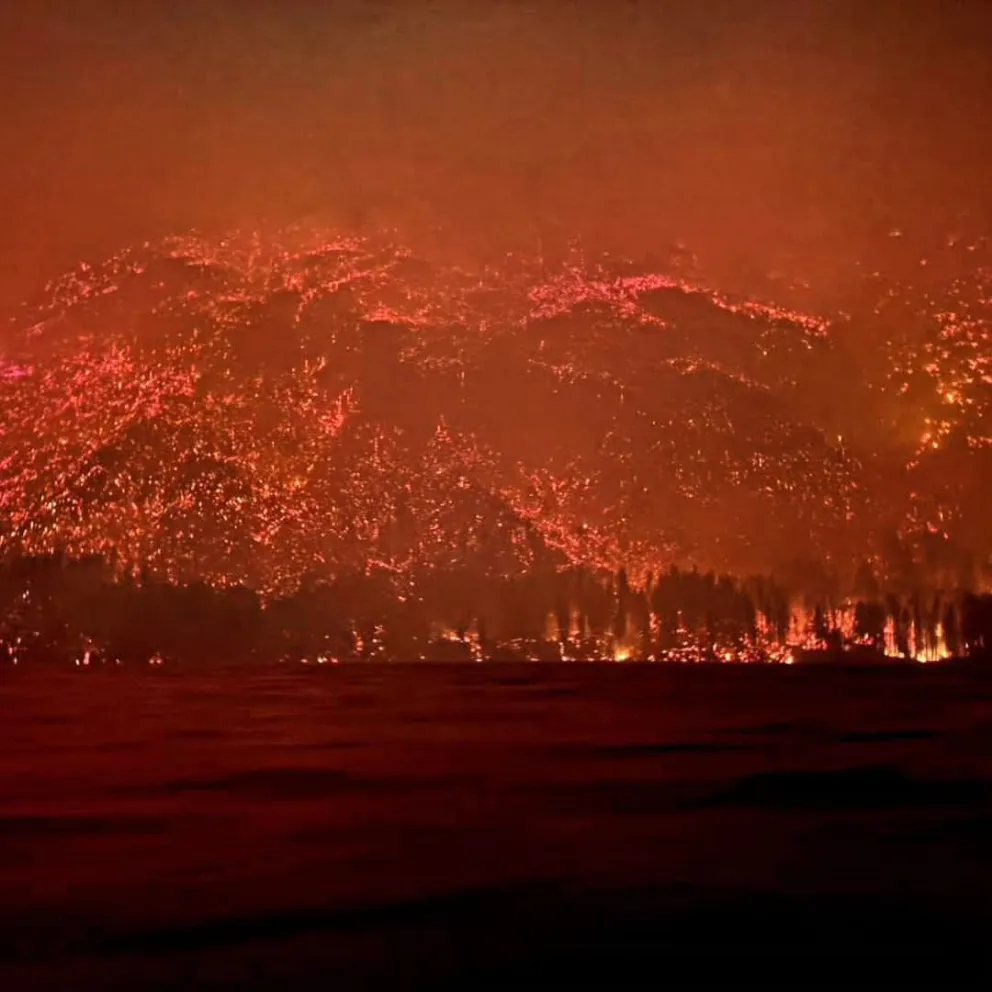 Impactante imagen del cerro Pirque. Foto gentileza 