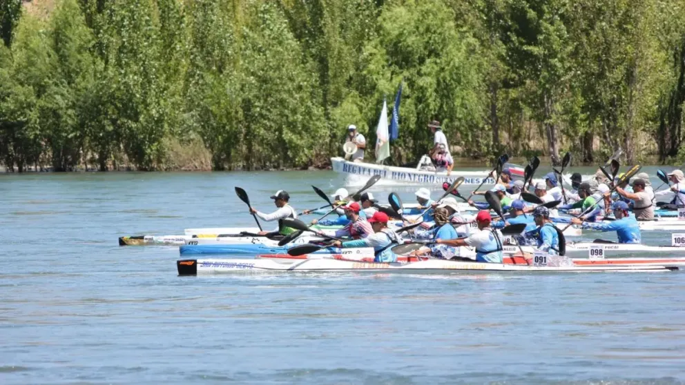 La Regata del Río Negro cumple 50 años recorriendo la Patagonia. Foto gentileza. 