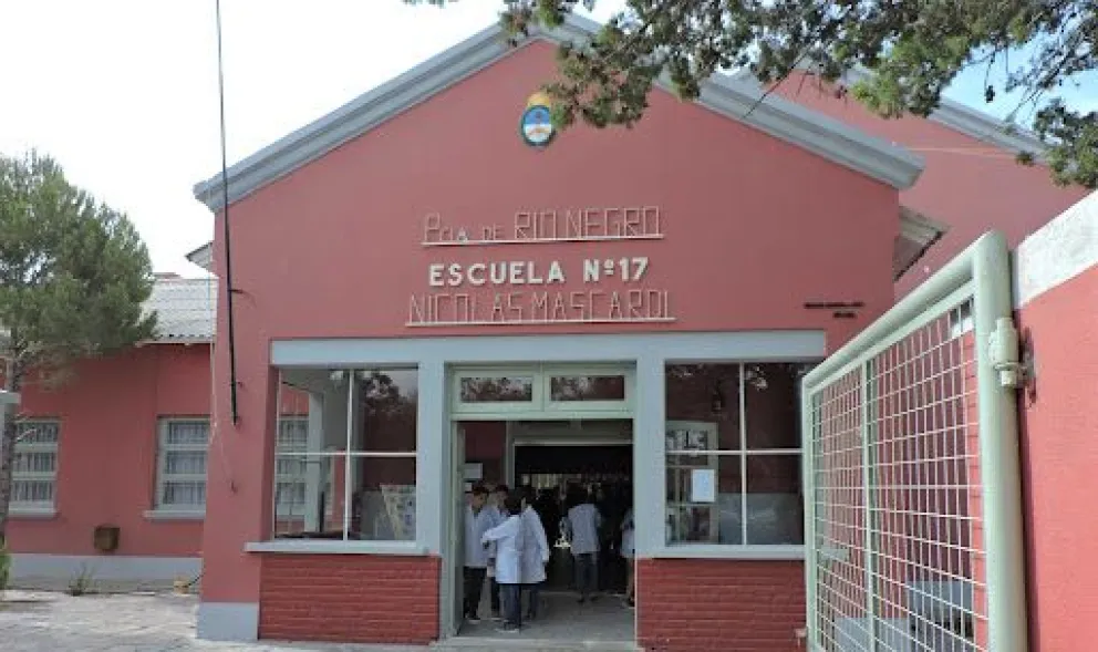 Los y las docentes de Jacobacci continúan esperando que les depositen el sueldo. Foto ilustrativa 