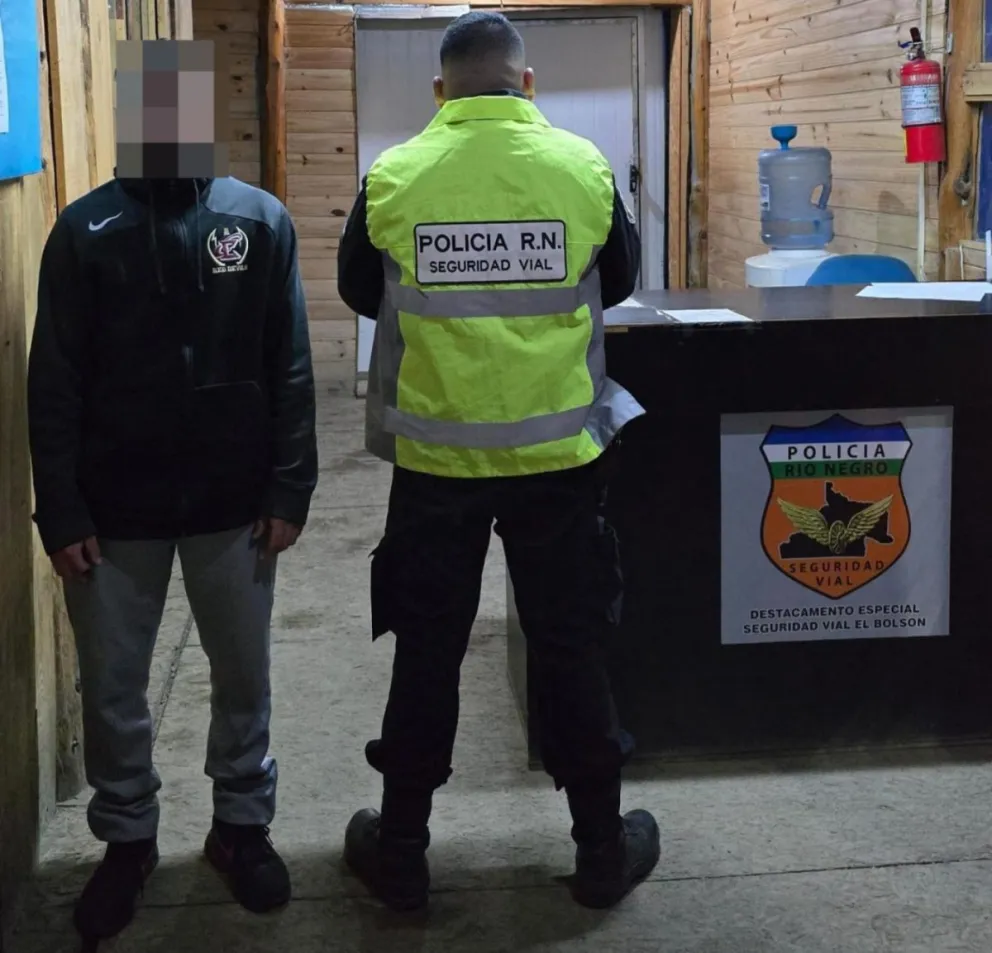 El hombre fue detenido en El Bolsón. Foto: Policía de Río Negro.