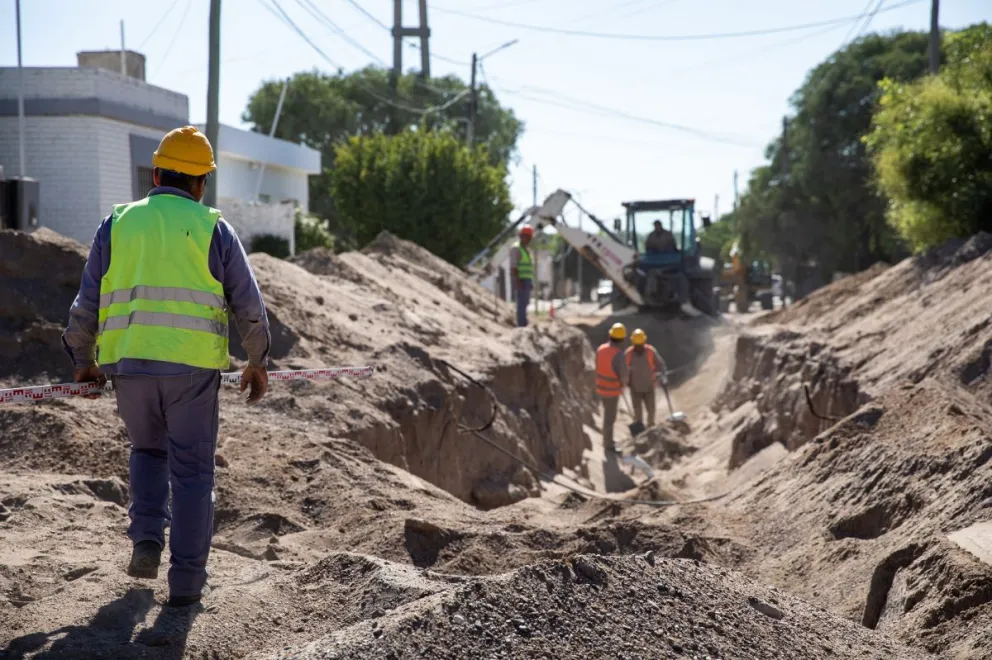Las obras demandan una inversión provincial total de $2.500 millones, están a cargo de la empresa Sylpa. Foto: Prensa Río Negro.