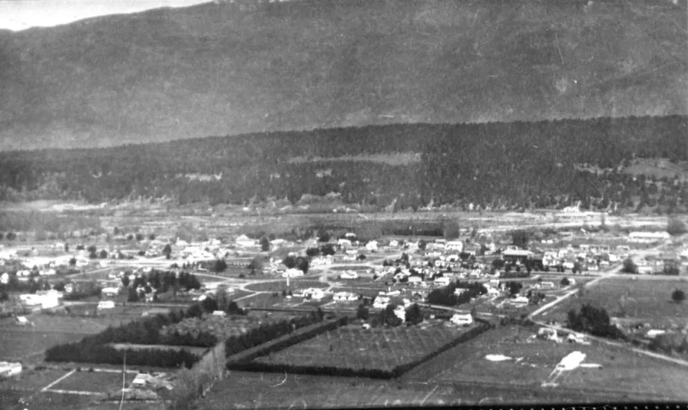 Un repaso por las fotos de la historia de El Bolsón. Fotos: gentileza.