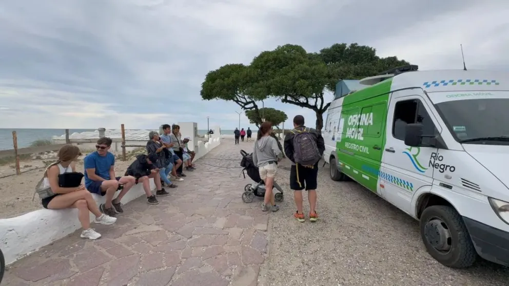 El 90% de los trámites correspondieron a rionegrinos, en tanto que el resto fue aprovechado por los turistas. Foto: gobierno de Río Negro.