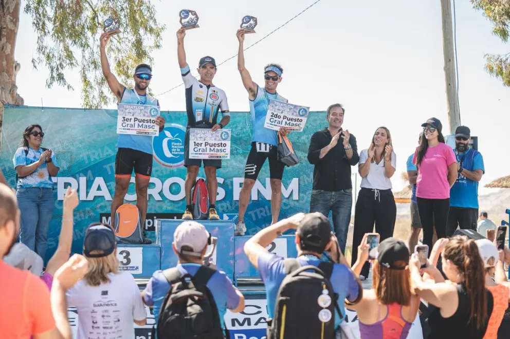 El podio de la general masculina distancia larga, con Maximiliano Morales en la cima. Foto: gentileza.