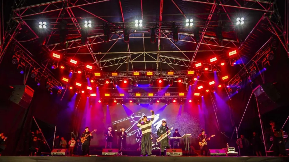 Gran convocatoria de público local y turistas para la fiesta popular de la localidad vecina. Foto: Angostura Informa.