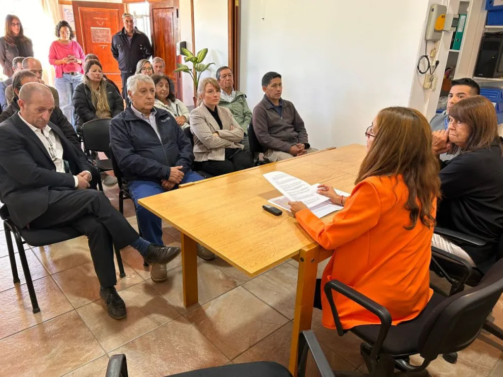 El intendente anticipó la construcción de un hospital de complejidad media en la localidad. Foto: Prensa Dina Huapi.