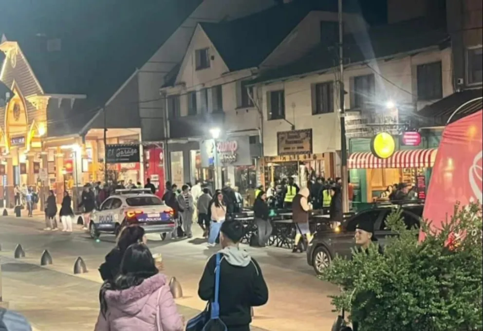 Transeúntes colaboraron para reducirlo cuando intentaba escapar, a dos cuadras del episodio .