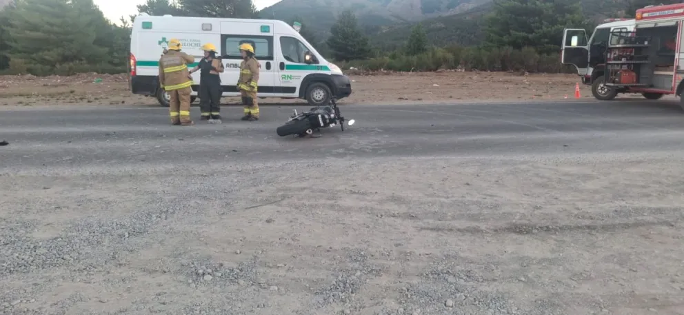 El hecho ocurrió cuando ambos vehículos circulaban en el mismo sentido y uno de ellos intentó doblar hacia un barrio residencial. Foto: Gentileza ANB.
