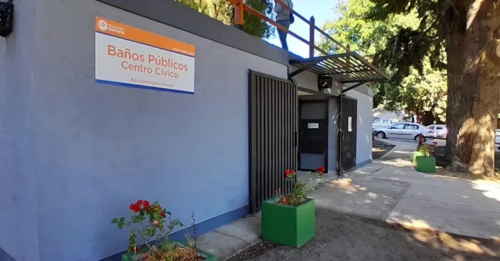 El hombre arrestado se encontraba con un menor de edad que fue puesto a disposición de las autoridades.