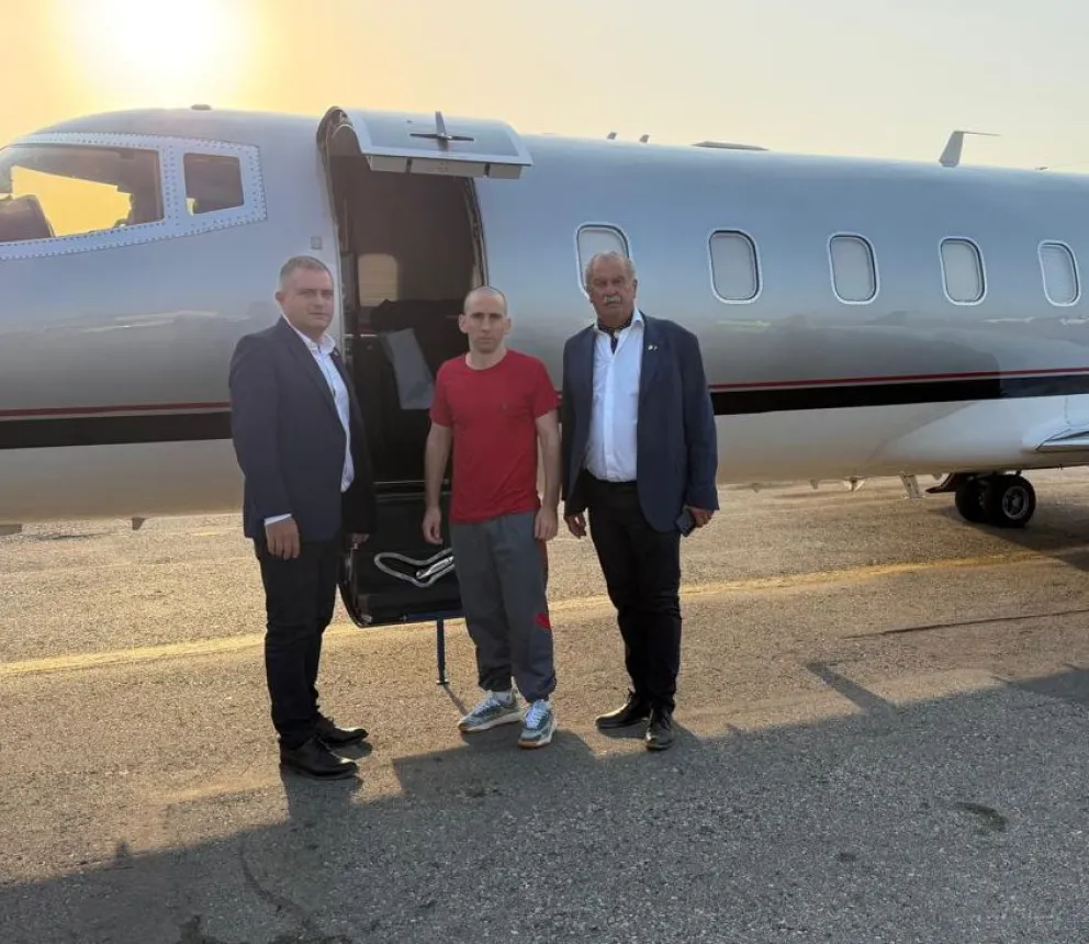 Luego de 448 días de prisión en Venezuela, el gendarme pudo reencontrarse con su familia. 