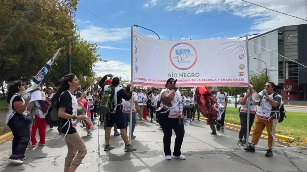 UnTER aseguró que la adhesión al paro superó el 90%. 