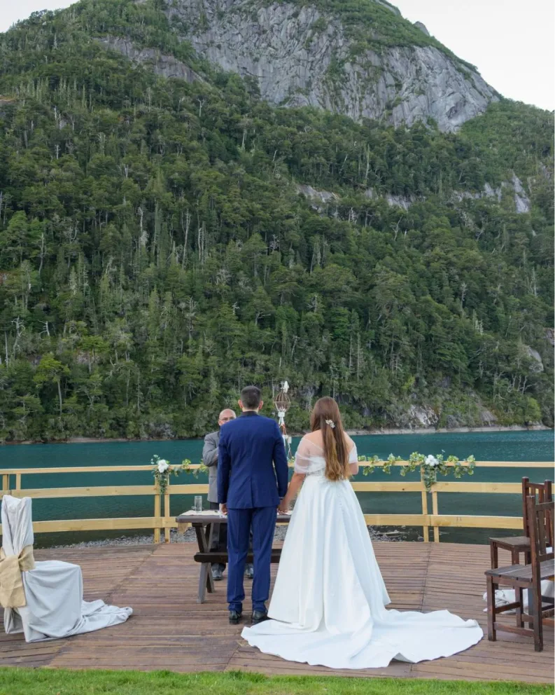 Es el segundo casamiento que se celebra en Puerto Blest.