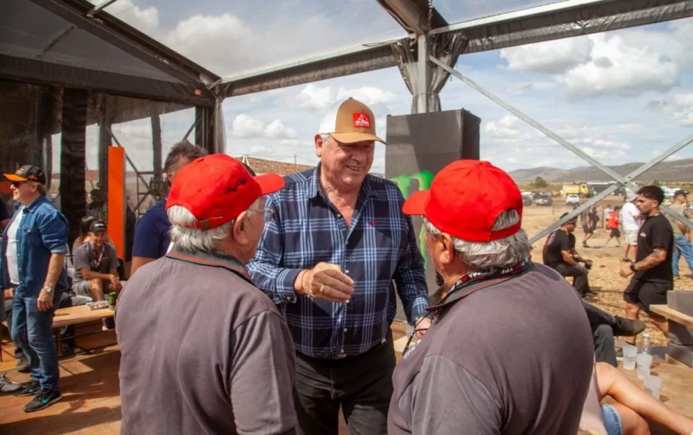 El intendente estuvo presente en el predio este sábado temprano. Fotos: Municipalidad de Bariloche.