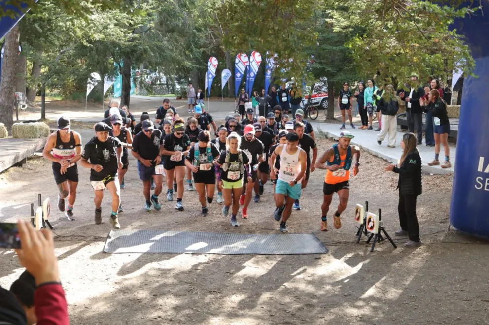 Ruth y Tobias en la línea de largada. Foto gentileza 