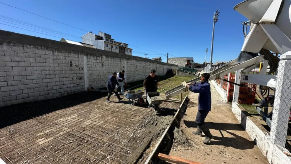 Las obras comenzaron hoy en el Estadio Municipal. Foto gentileza 