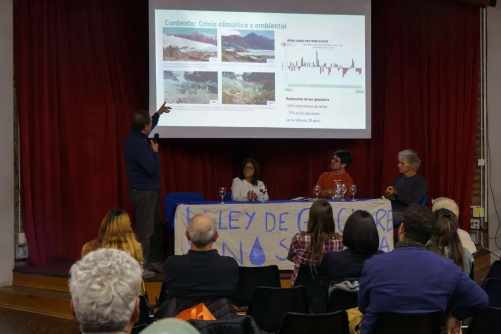 Se convocó a marchar el próximo 23 de abril, fecha en la que se cumplen dos años de la marcha universitaria. Foto: Marcelo Martínez 