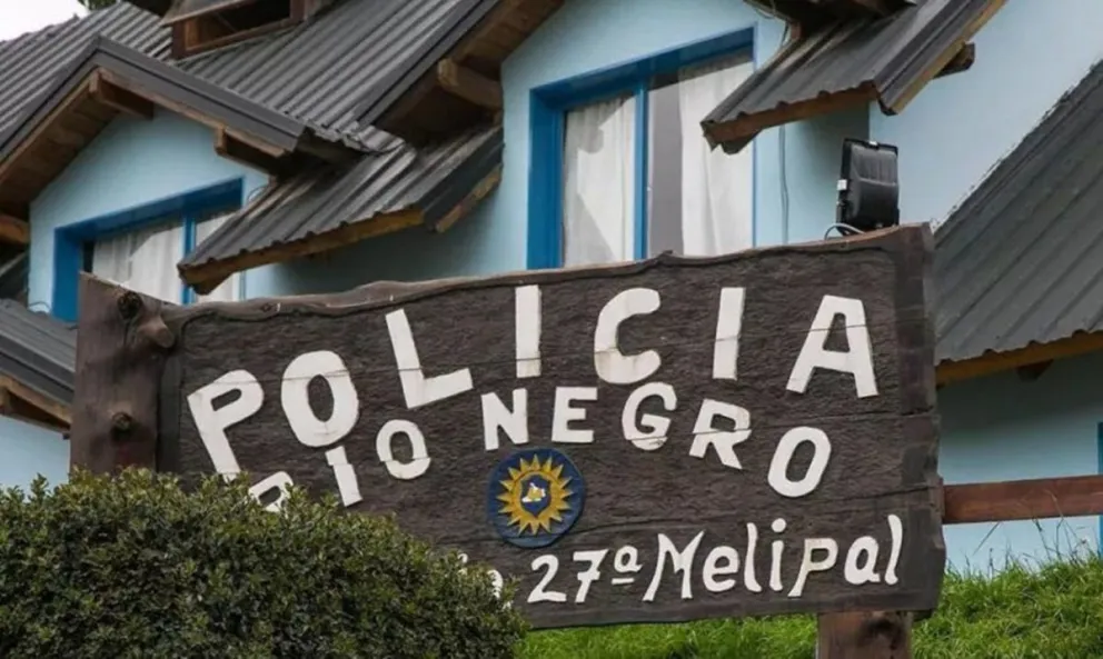 En su intento por escapar, brindó información falsa y forcejó con los agentes. 