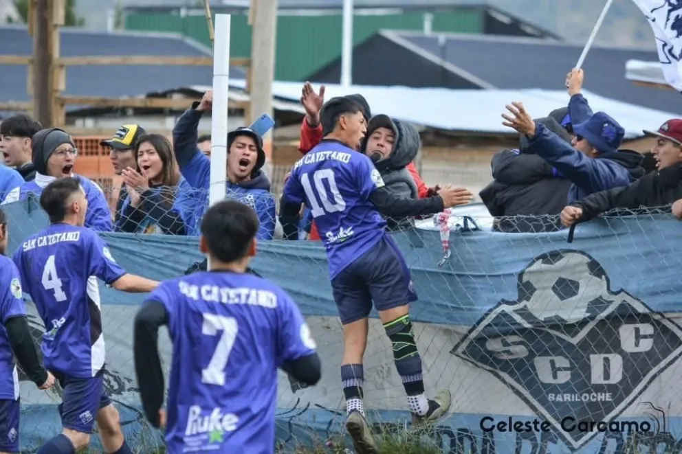 Contundencia en la ida: Asi fueron los partidos que abrieron las semifinales de la B. Foto gentileza: Celeste Cárcamo 
