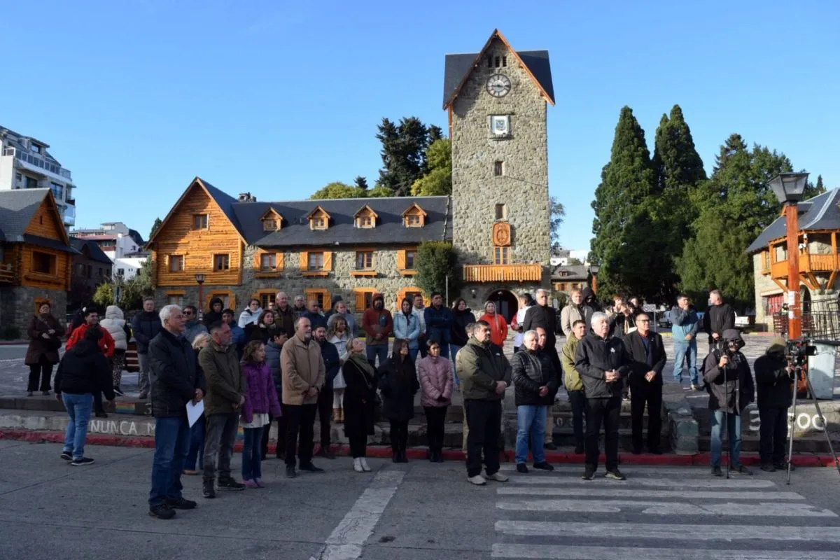 Cortés encabezó el acto oficial por los 50 años del golpe de Estado en el Centro Cívico
