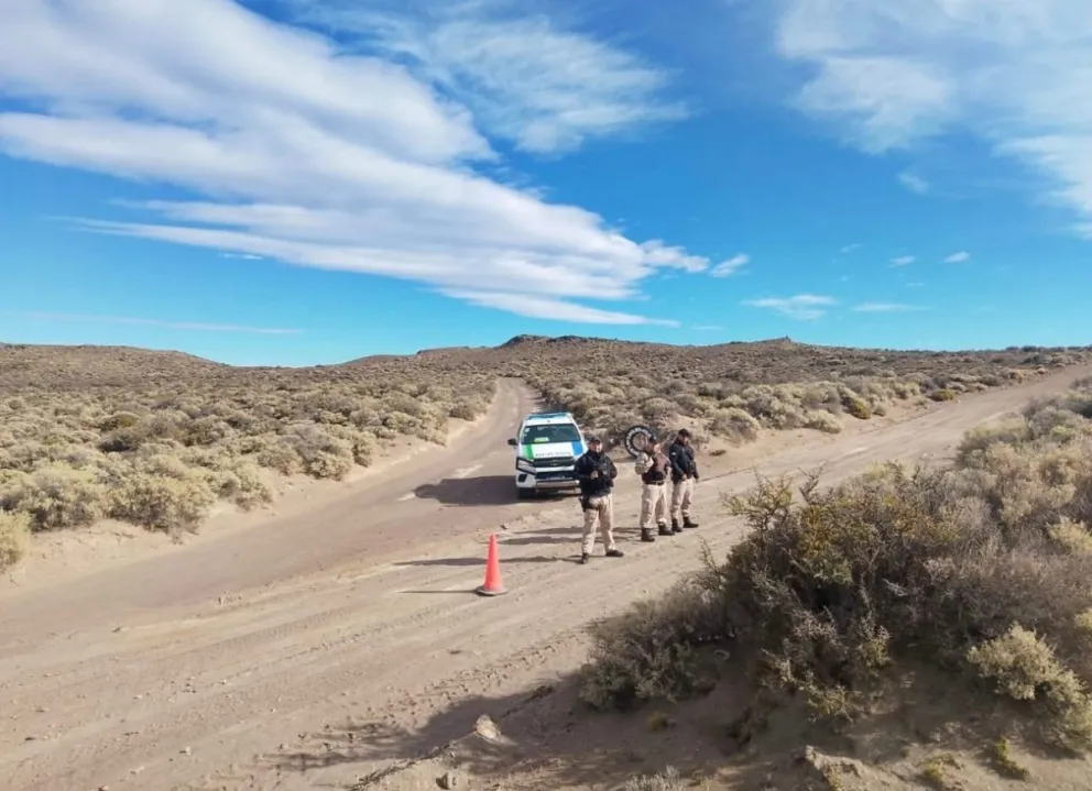 Los controles no solo se realizaron en rutas, sino también en caminos vecinales, puestos y establecimientos rurales. Fotos: Gobierno de Río Negro.