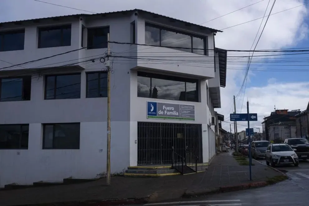 El progenitor tiene cinco días para pagar la deuda en forma voluntaria, antes de que se implementen herramientas propias de ejecución. Foto: Marcelo Martínez.