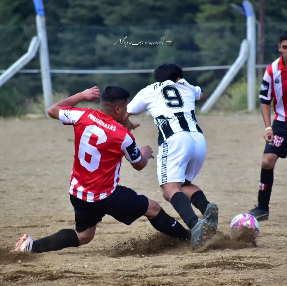 12 de Octubre se quedó con la victoria ante Pincharratas en la fecha 11. Foto gentileza: Alexa Arismendi. 
