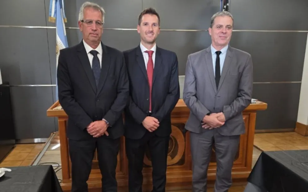 El Consejo resolvió la designación de Ignacio Ramilo (centro) como fiscal adjunto en Bariloche. Foto gentileza 