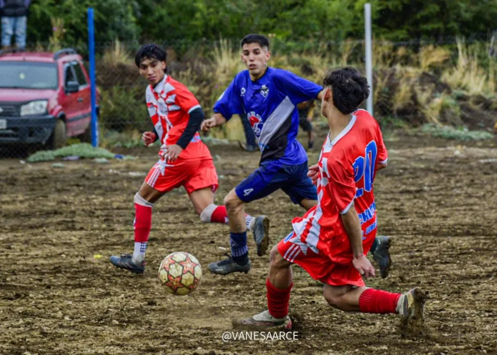 El sábado quedarán definidos los dos finalistas del Apertura que lucharán por el ascenso. Foto gentileza: Vane Arce. 