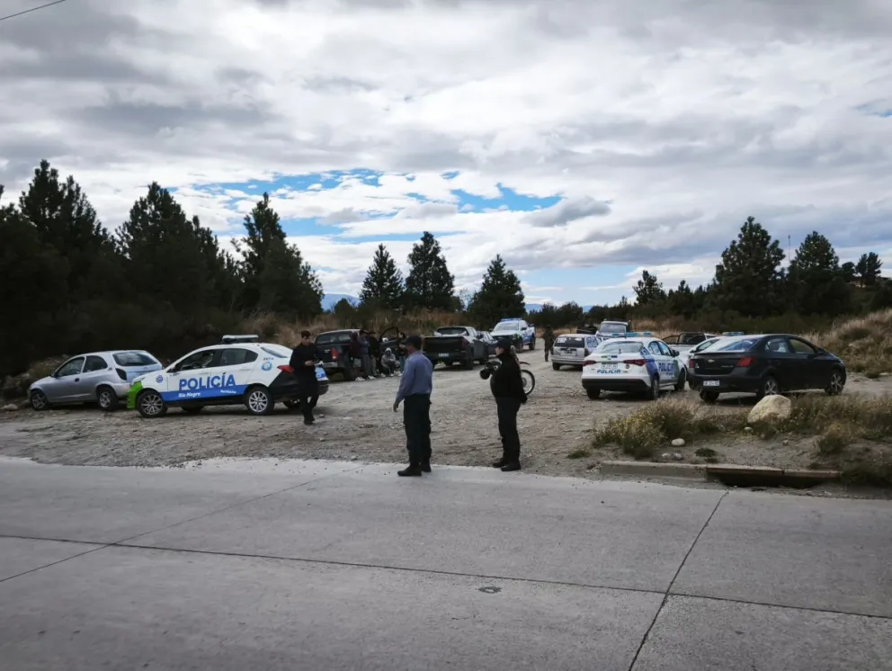 El cuerpo del joven fue encontrado este domingo cerca de las 14 horas. Fotos: ANB. 