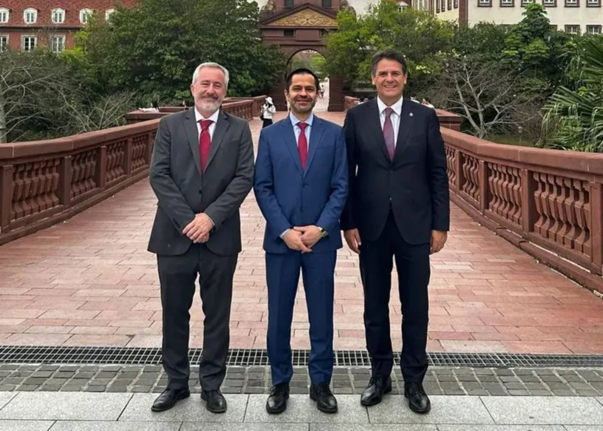 Gaido visitó el campus de Huawei en China para analizar tecnologías para el futuro Parque Solar de Neuquén