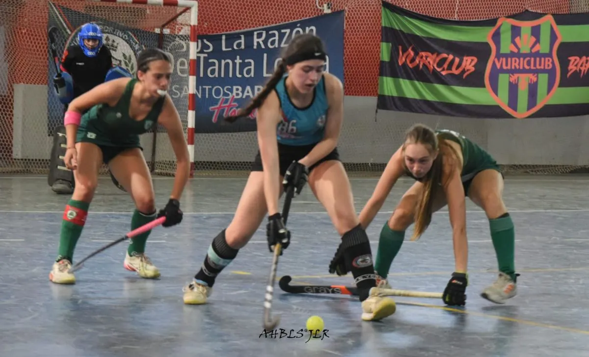 Semana Santa con 25 partidos de hockey pista: cuádruple jornada de formativas en cinco gimnasios