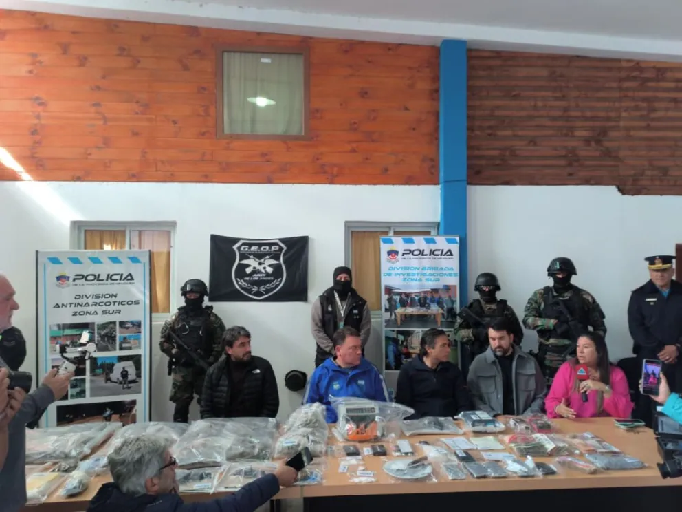  El detenido se entregó en la sede del Ministerio Público Fiscal acompañado por su abogado.