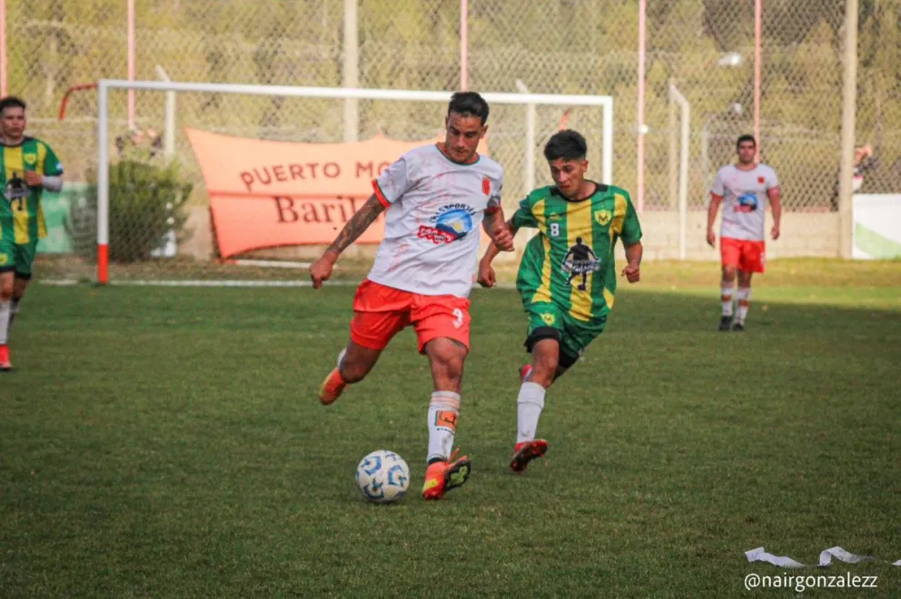 El duelo entre los barilochenses terminó con reparto de puntos. Foto gentileza: Prensa Puerto Moreno. 